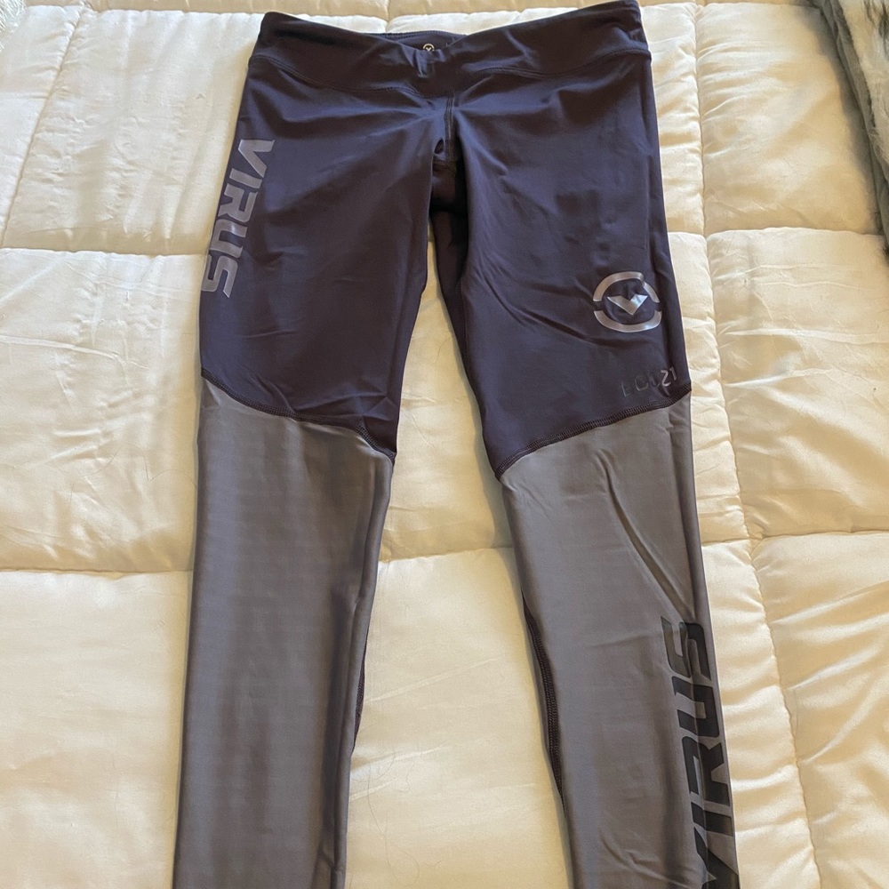 Virus compression leggings